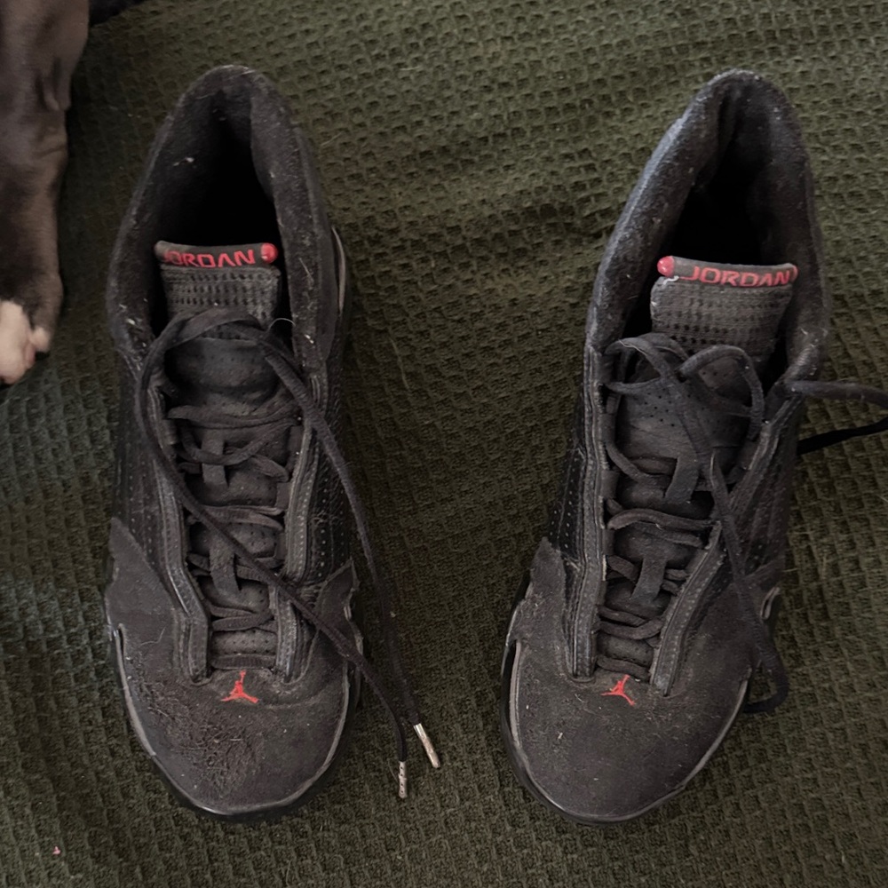 Jordan Black n Red Sneakers better in person pic shows dust from being put away